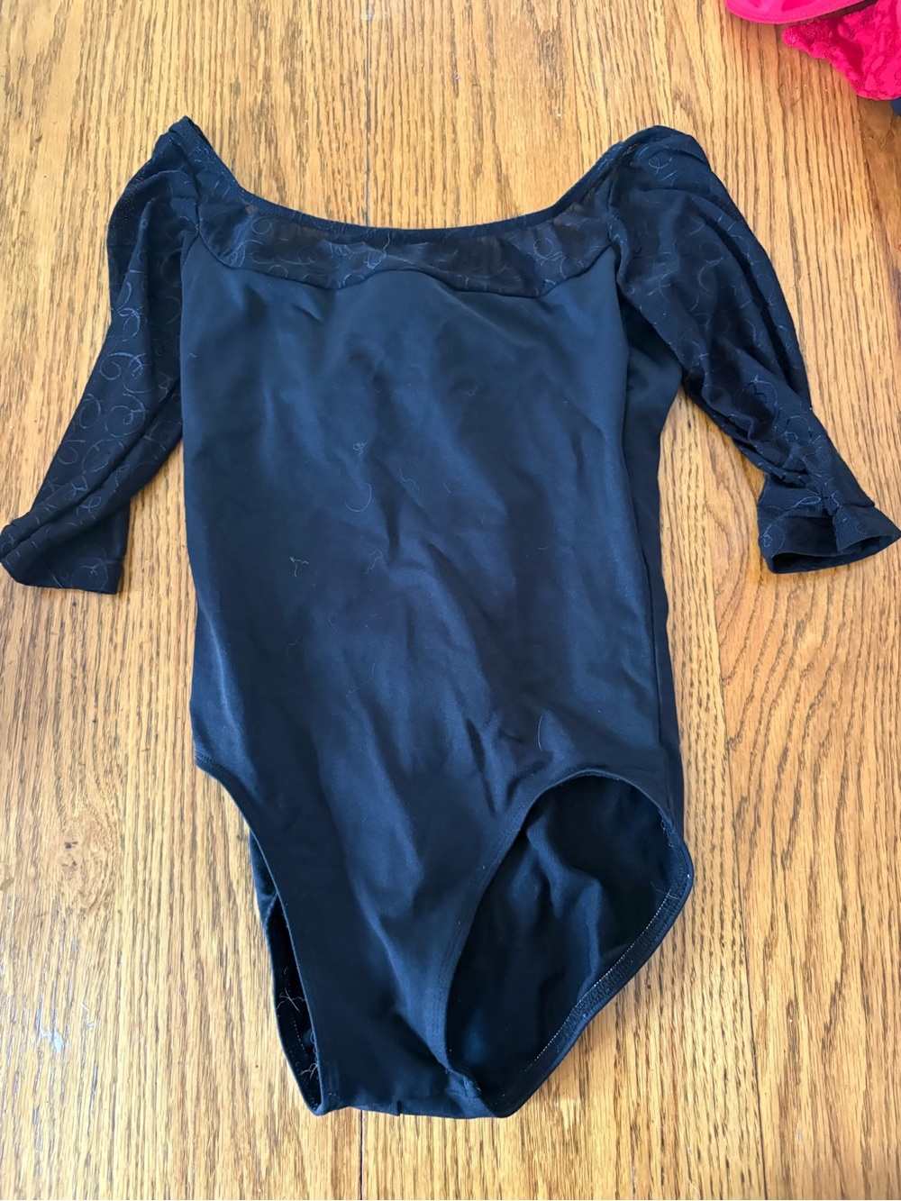 Black Scoop-Neck Dance Leotard with Three-Quarter Sleeves